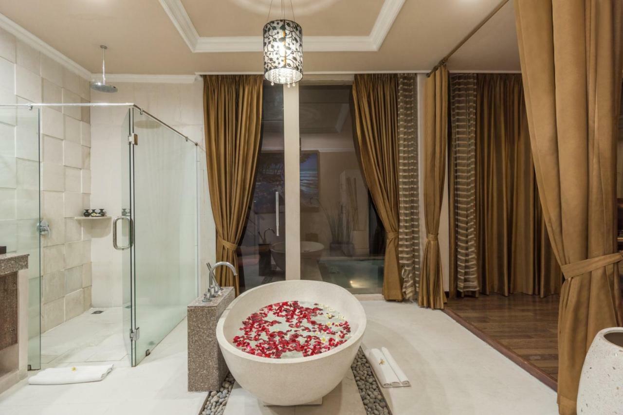 Kamuela Villas Seminyak Buitenkant foto